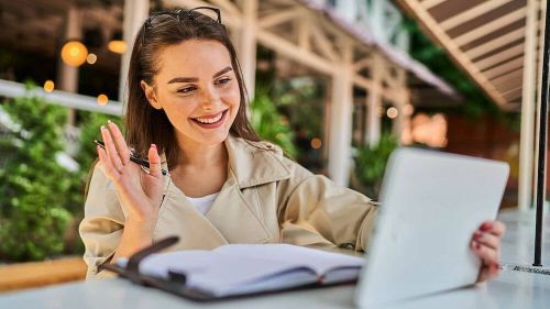 330 Essential Hindi Words for Tourists and Beginners